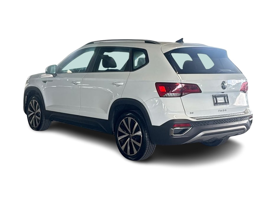 Thumbnail: 2022 Volkswagen Taos - 4