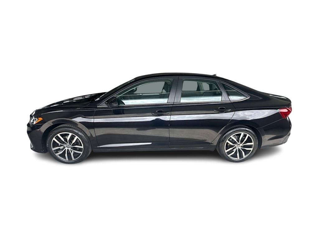 Thumbnail: 2025 Volkswagen Jetta - 3
