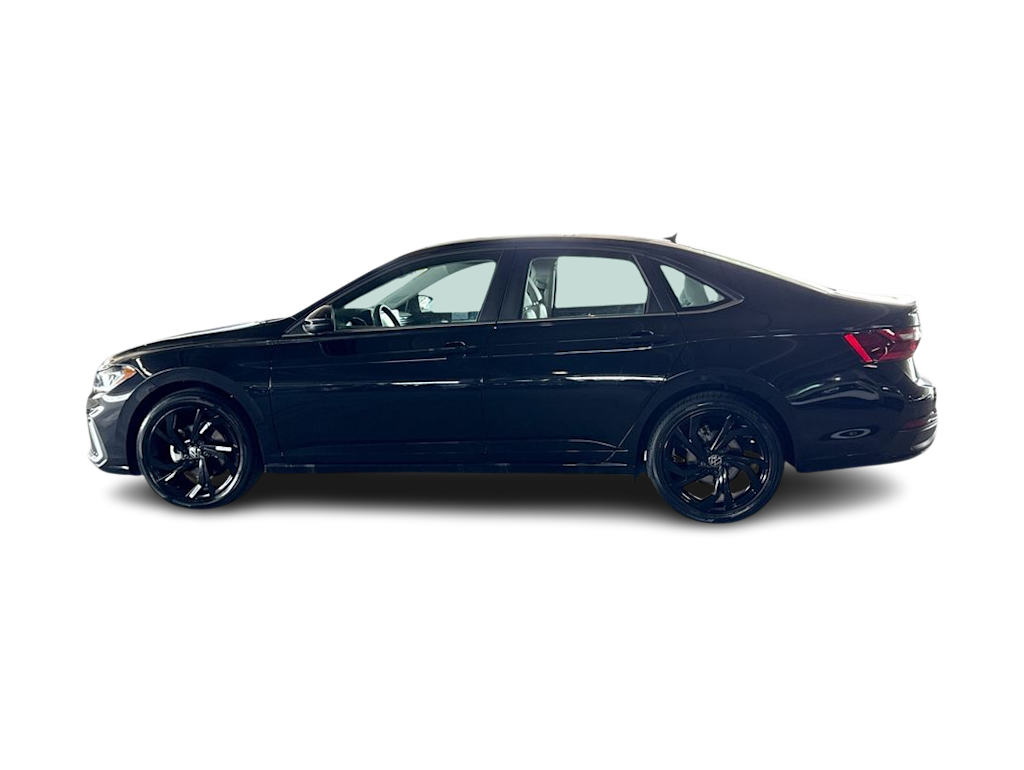 Thumbnail: 2025 Volkswagen Jetta - 3