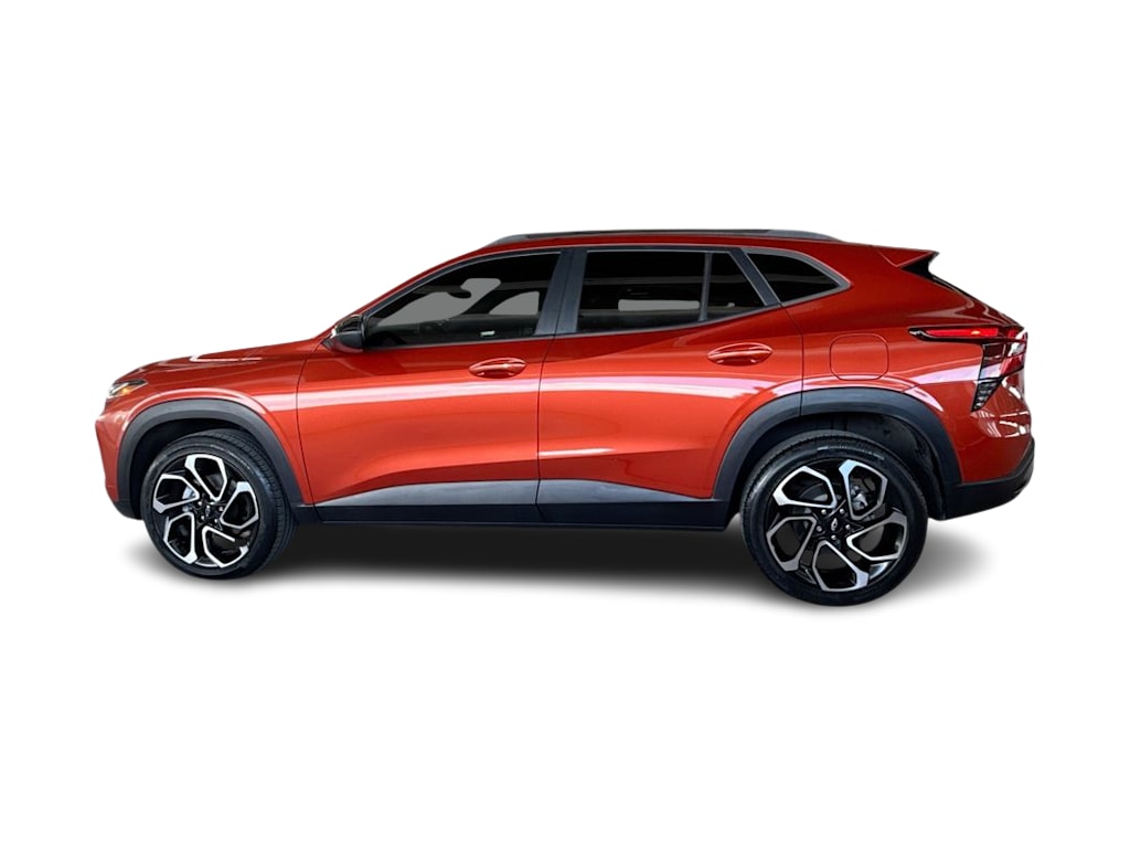 Thumbnail: 2024 Chevrolet Trax - 3
