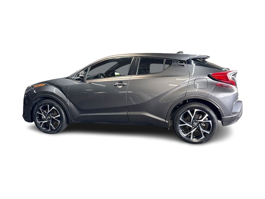 Thumbnail: 2022 Toyota C-HR - 3