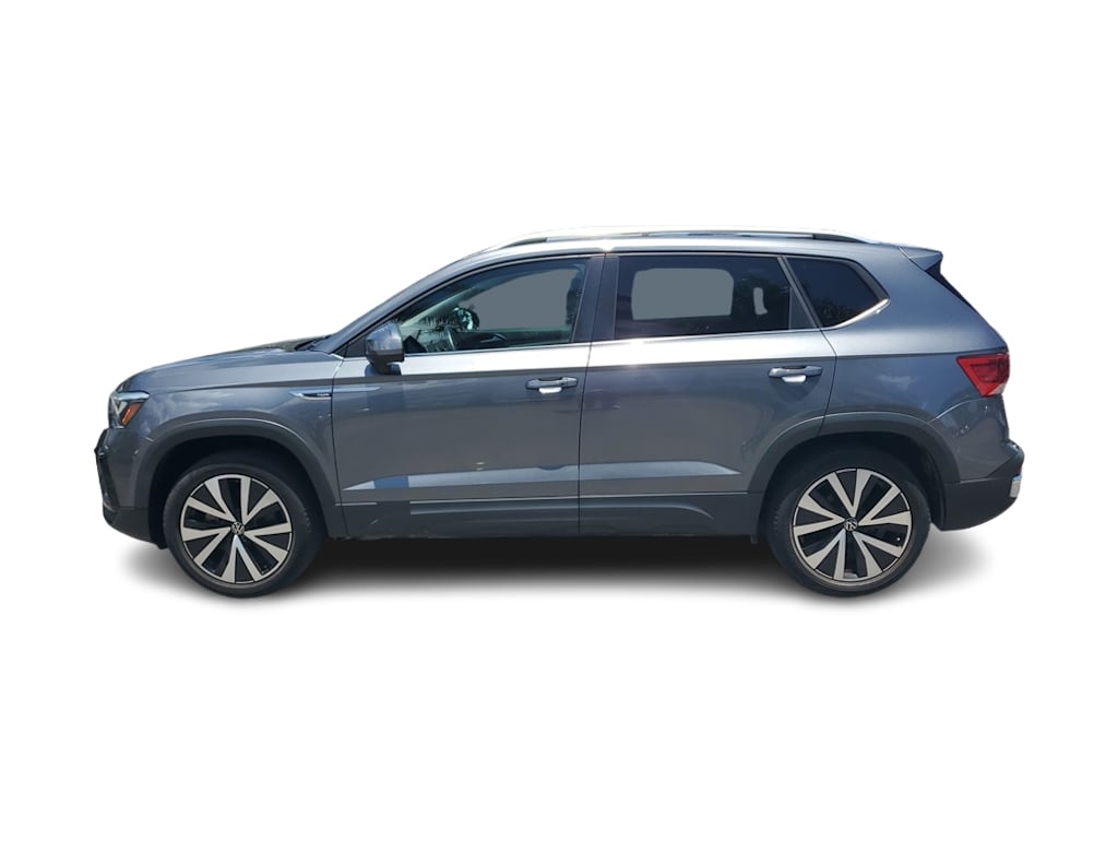 2022 Volkswagen Taos SE 3