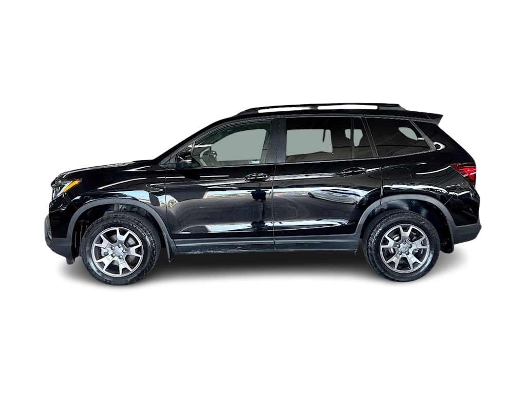 Thumbnail: 2023 Honda Passport - 3