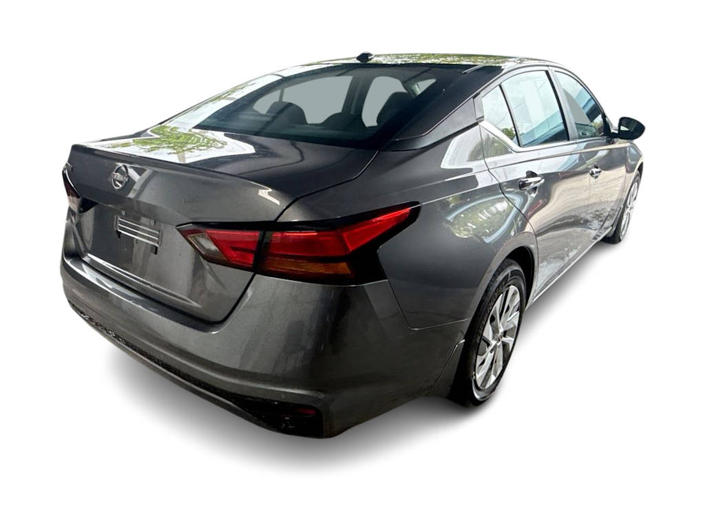 Thumbnail: 2025 Nissan Altima - 23