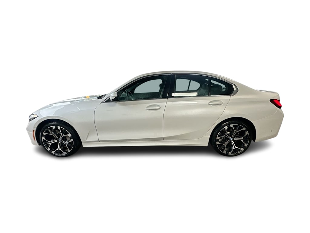 Thumbnail: 2025 BMW 3 Series - 3