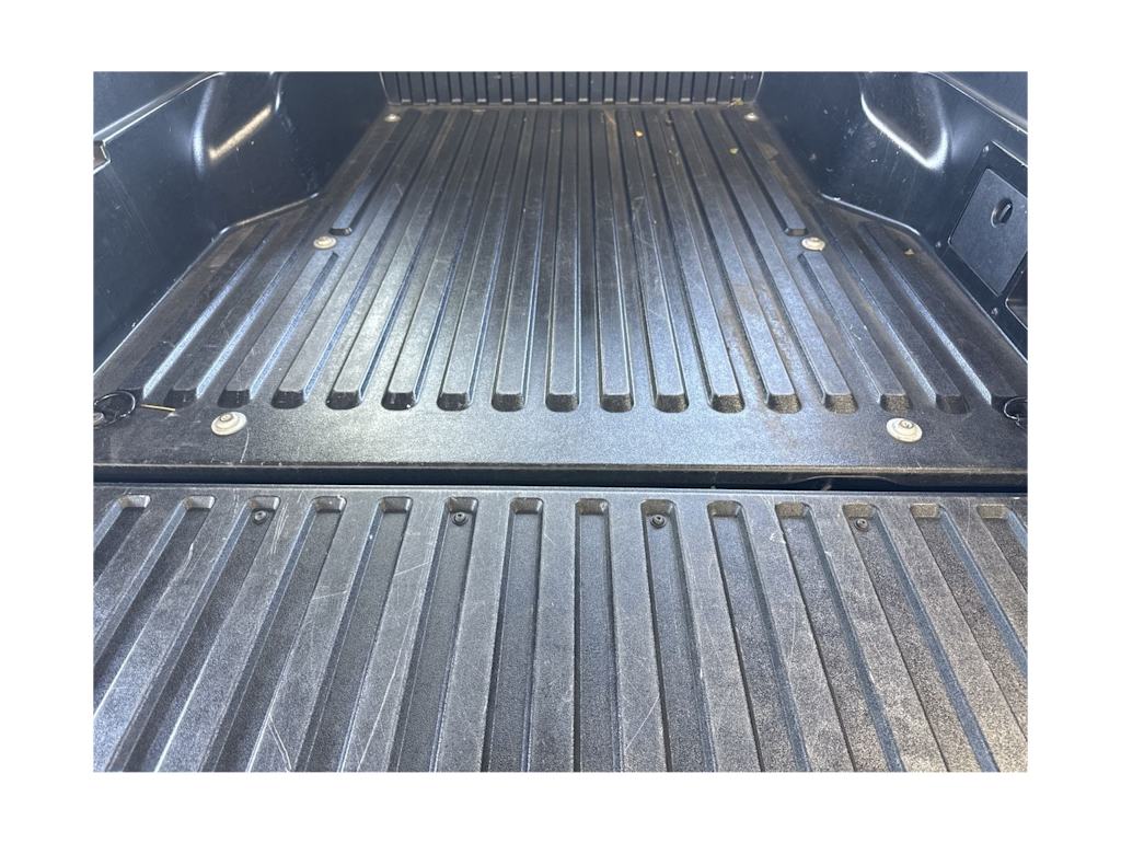 Thumbnail: 2023 Toyota Tacoma - 17