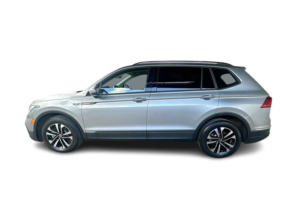 Thumbnail: 2023 Volkswagen Tiguan - 3