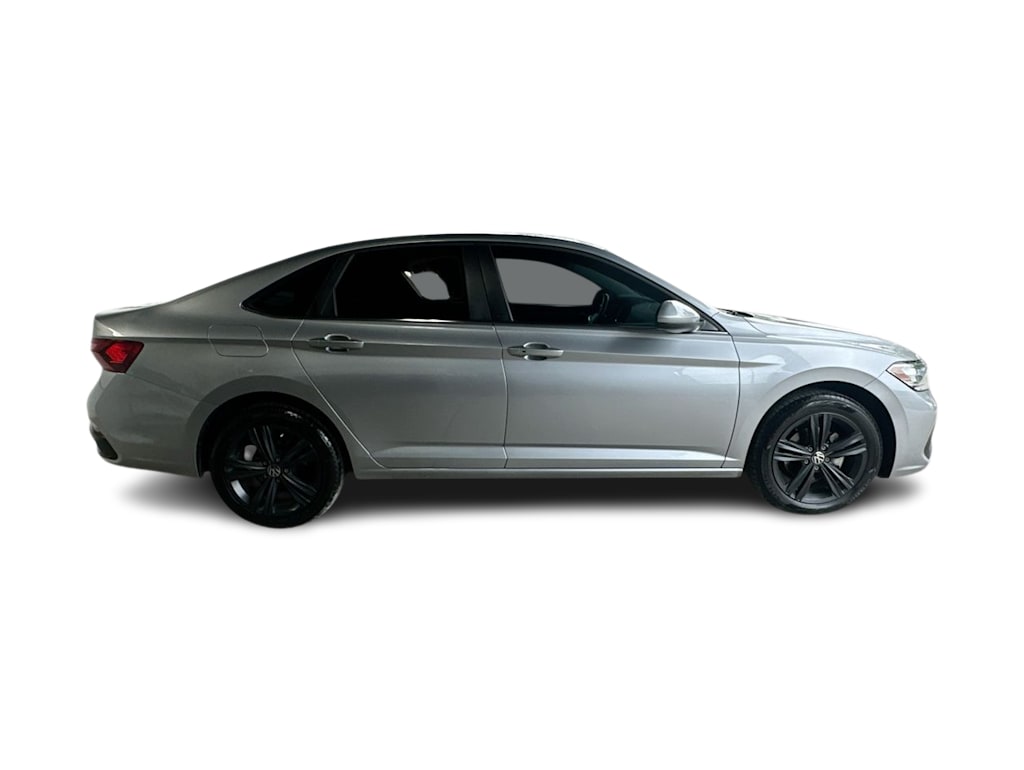 Thumbnail: 2022 Volkswagen Jetta - 23