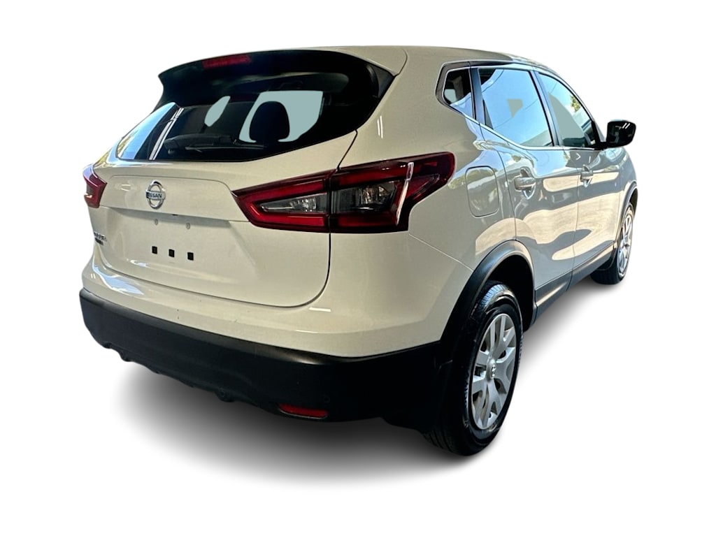 Thumbnail: 2020 Nissan Rogue Sport - 23