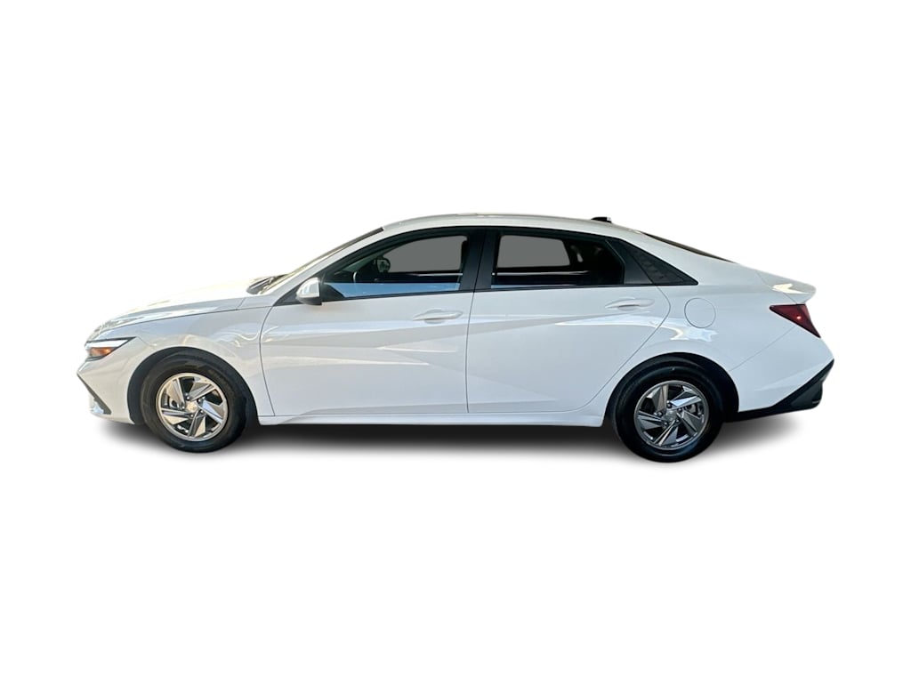 Thumbnail: 2026 Hyundai Elantra - 3