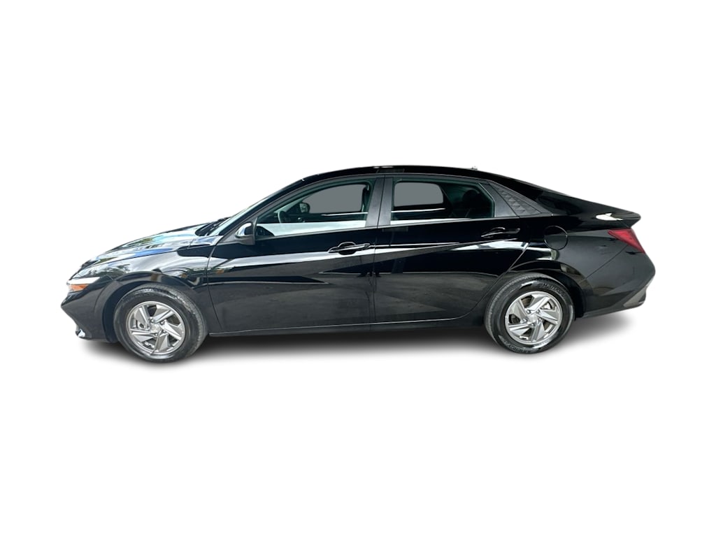 Thumbnail: 2026 Hyundai Elantra - 3