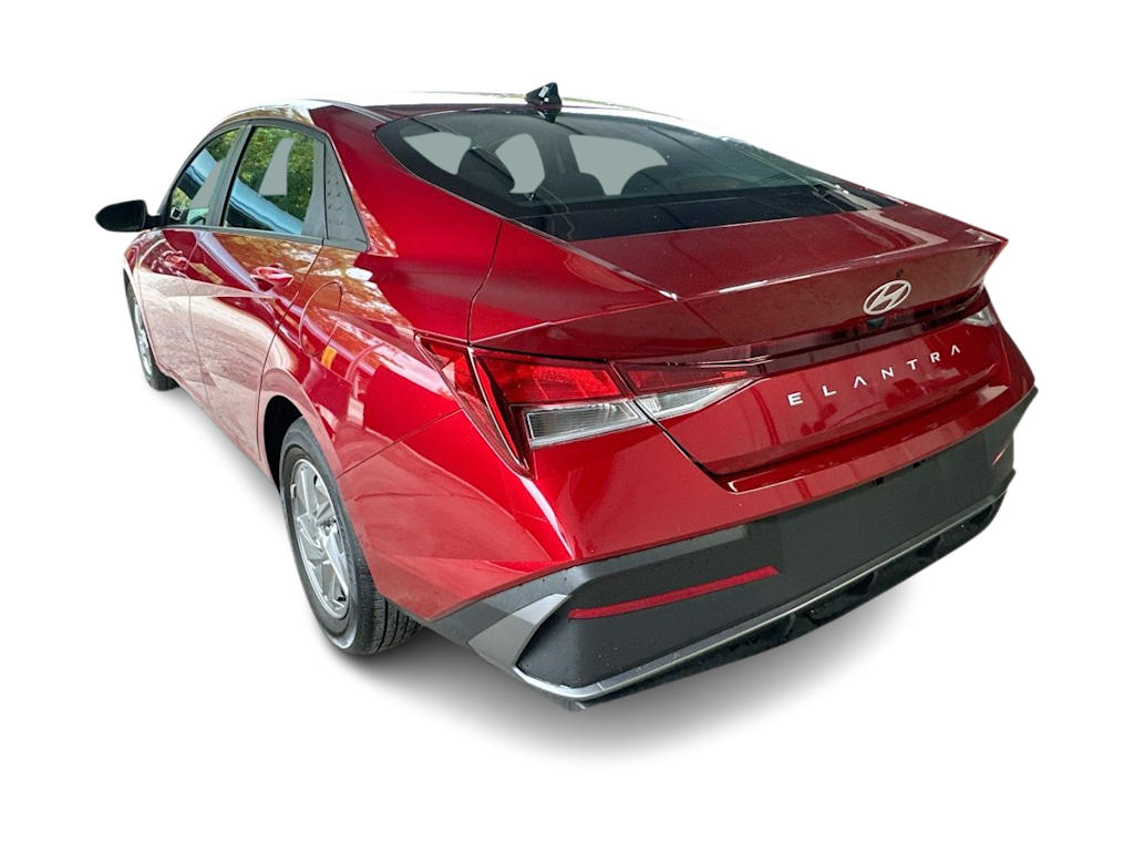 Thumbnail: 2026 Hyundai Elantra - 4