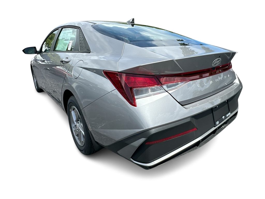Thumbnail: 2025 Hyundai Elantra - 4
