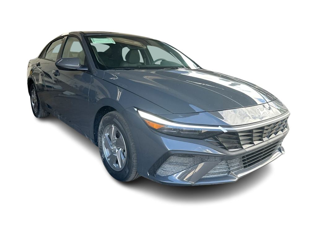 2025 Hyundai Elantra SE - Photo 17