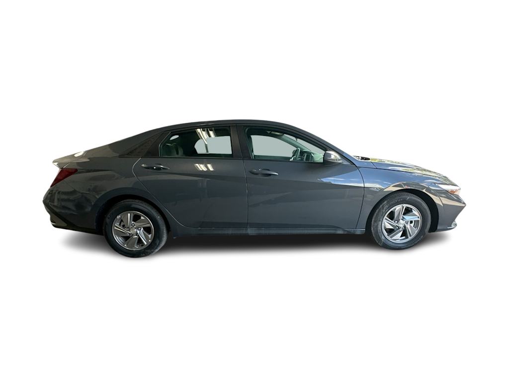 2025 Hyundai Elantra SE - Photo 21