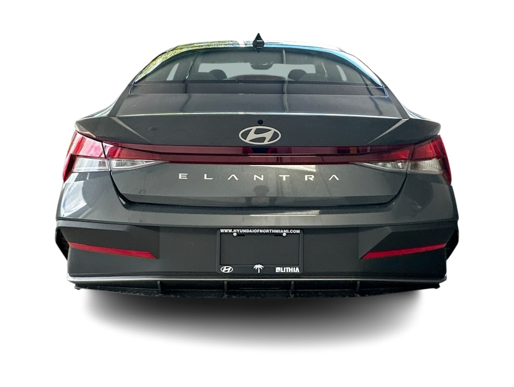 2025 Hyundai Elantra SE - Photo 19