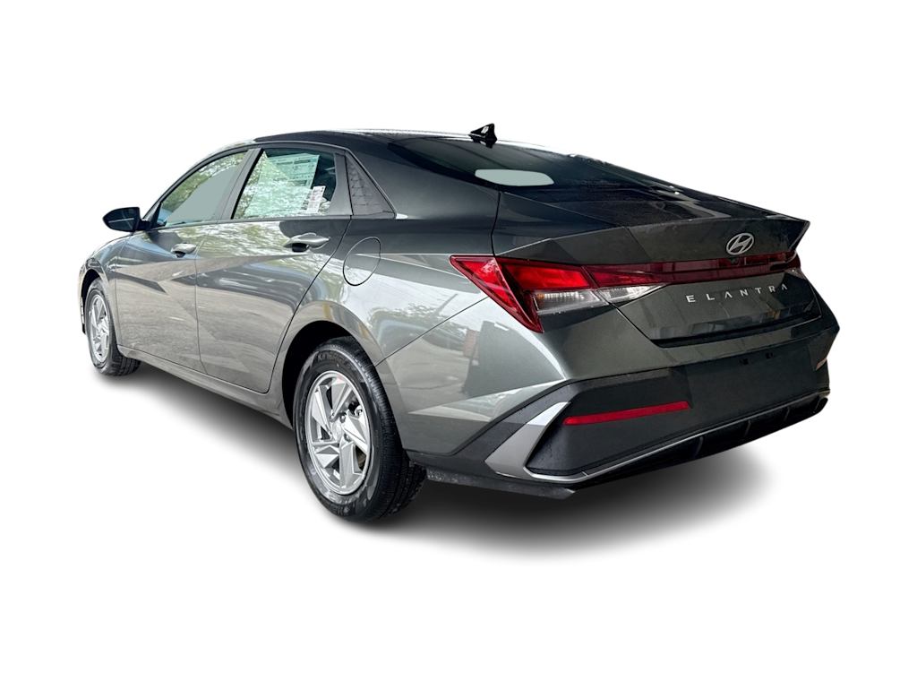 Thumbnail: 2026 Hyundai Elantra - 4