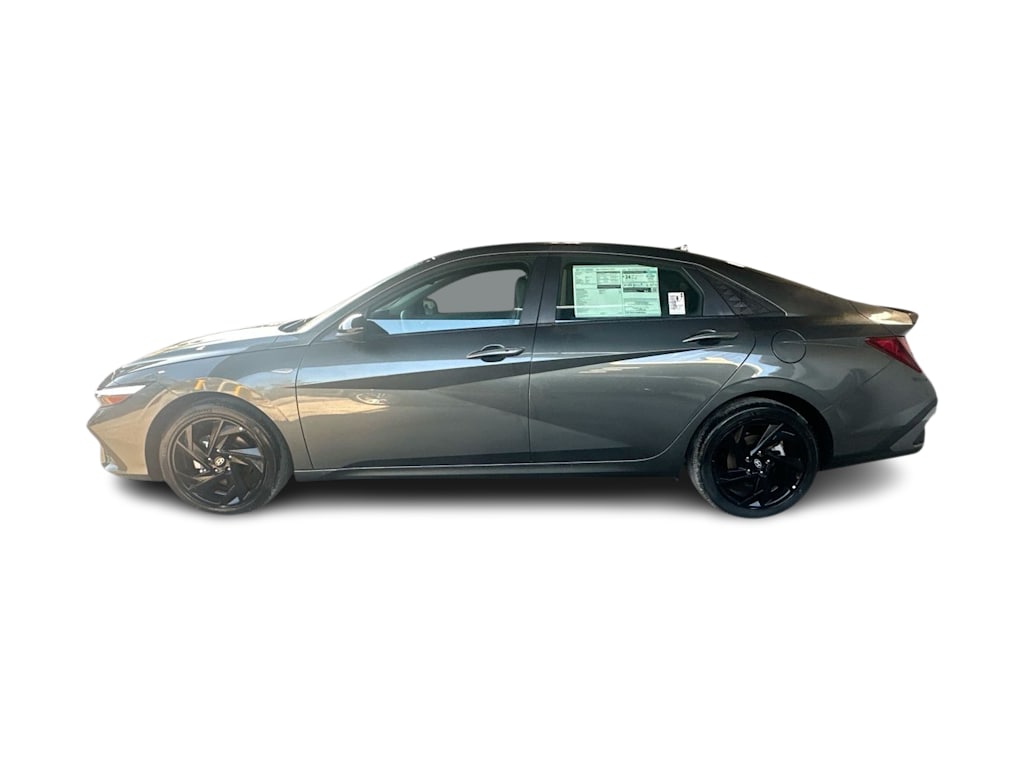 Thumbnail: 2026 Hyundai Elantra - 3