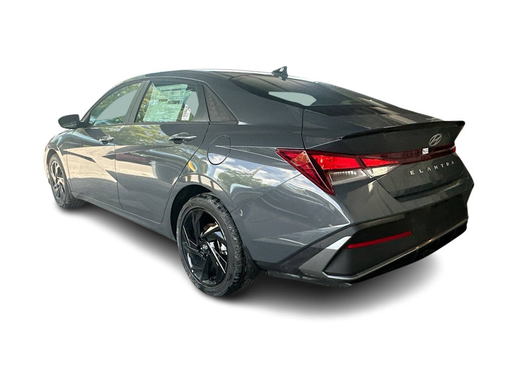 Thumbnail: 2026 Hyundai Elantra - 4
