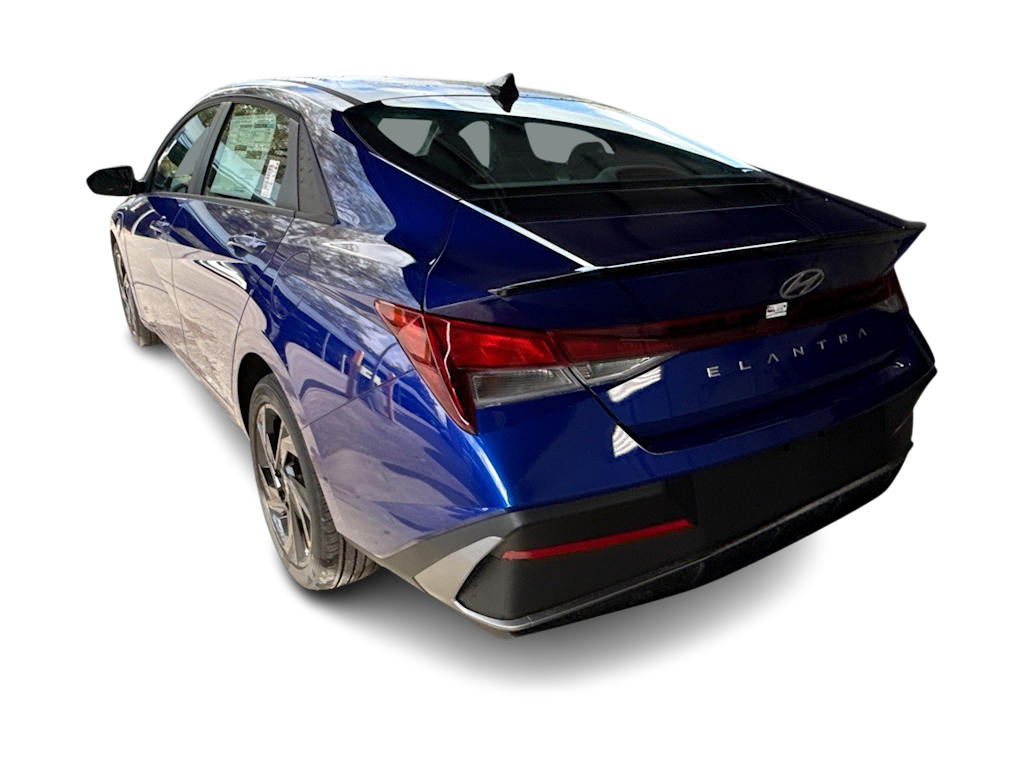 Thumbnail: 2026 Hyundai Elantra - 4