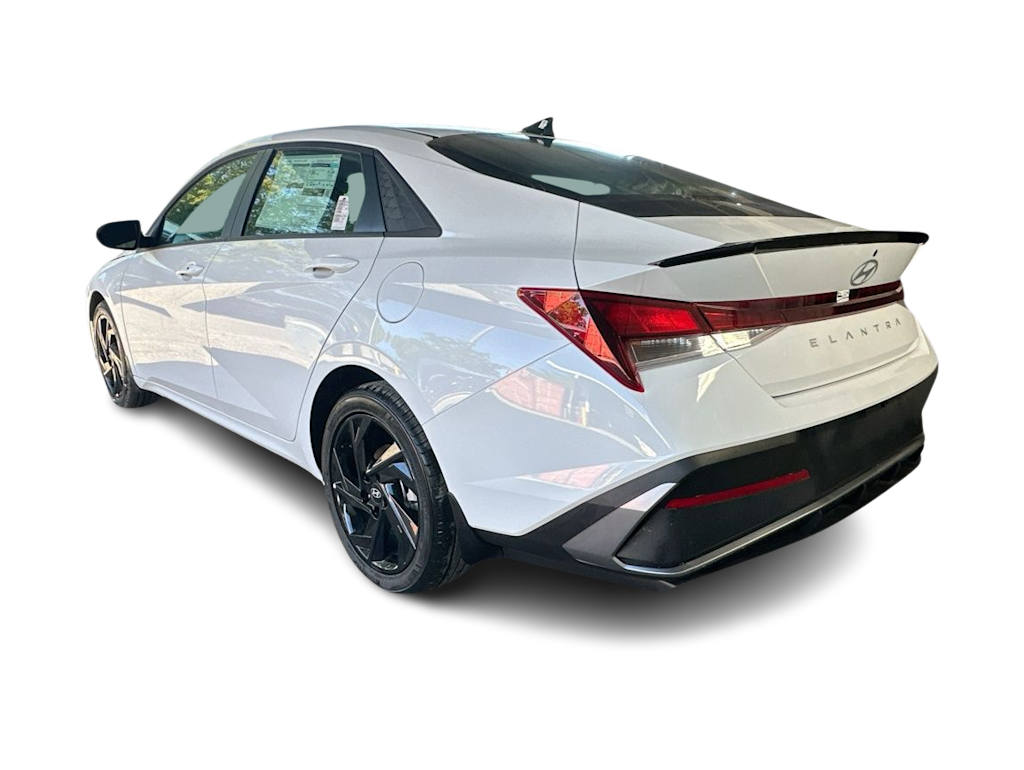 Thumbnail: 2026 Hyundai Elantra - 4