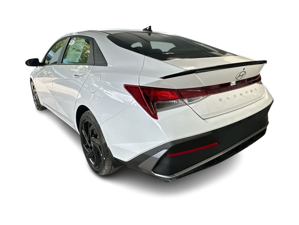 Thumbnail: 2026 Hyundai Elantra - 3