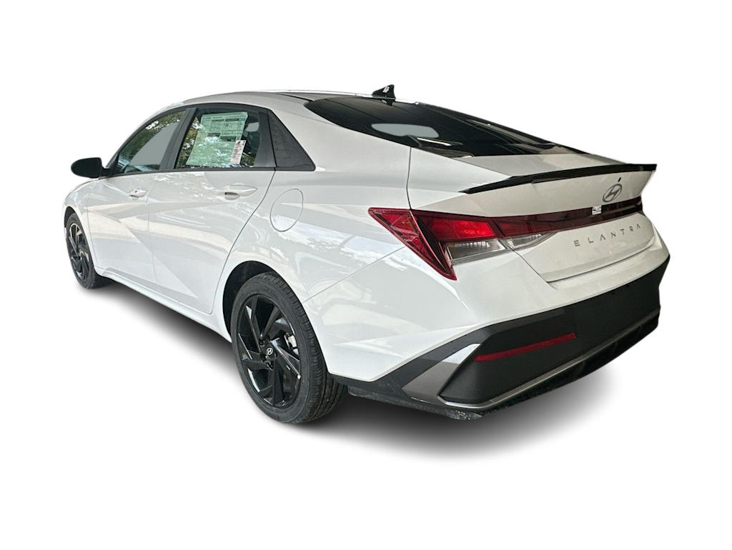 Thumbnail: 2026 Hyundai Elantra - 4
