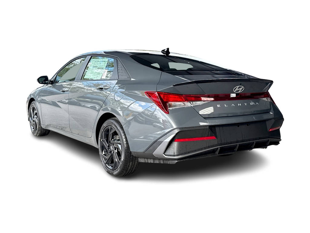 Thumbnail: 2026 Hyundai Elantra - 4