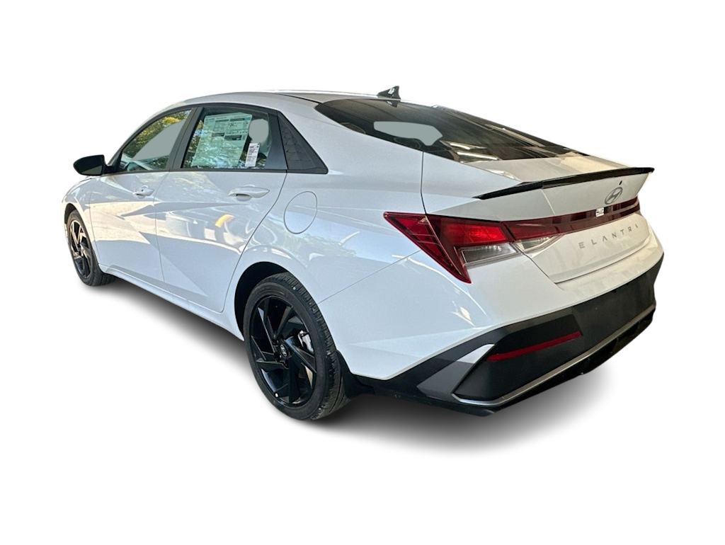 Thumbnail: 2026 Hyundai Elantra - 4