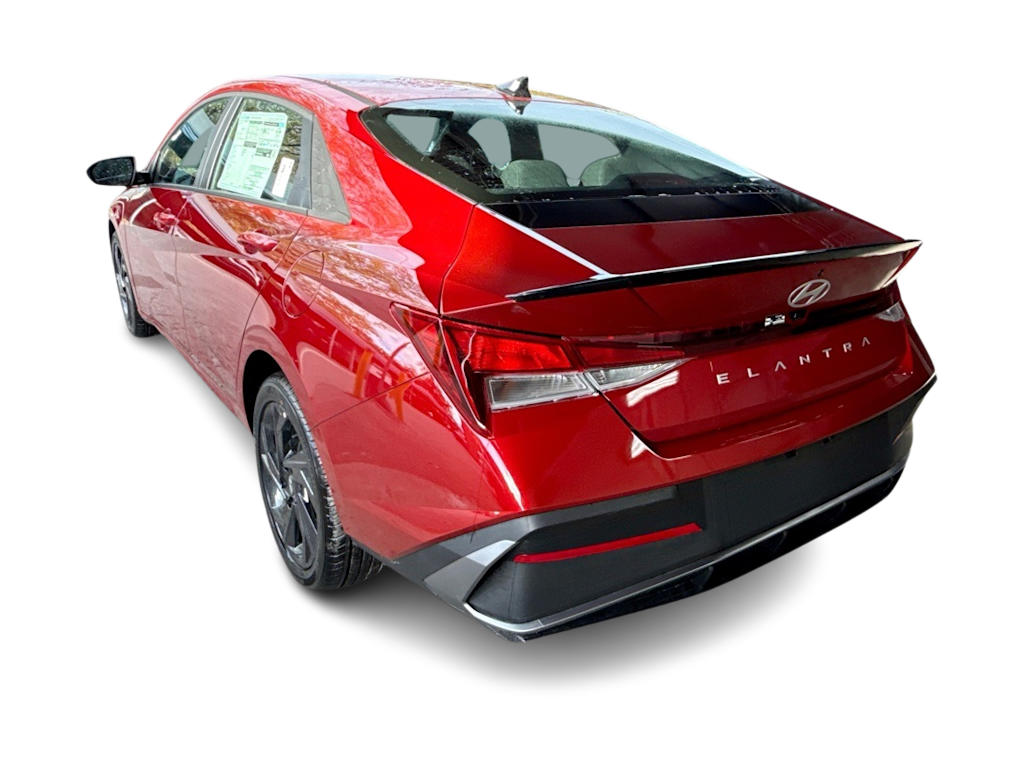 Thumbnail: 2026 Hyundai Elantra - 4