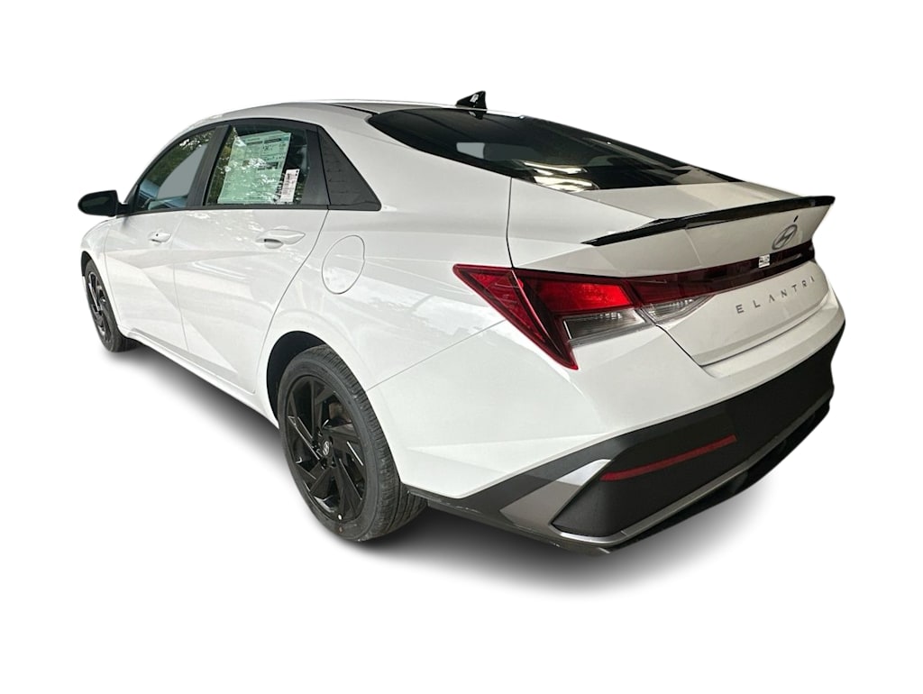 Thumbnail: 2026 Hyundai Elantra - 4