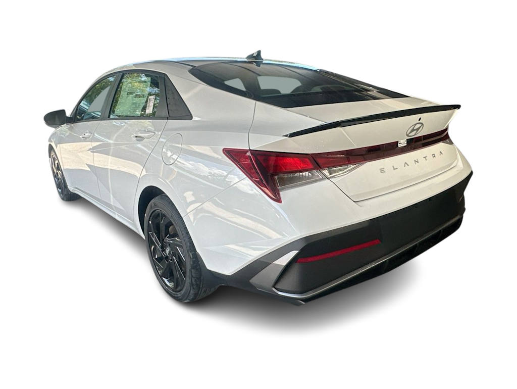 Thumbnail: 2026 Hyundai Elantra - 4