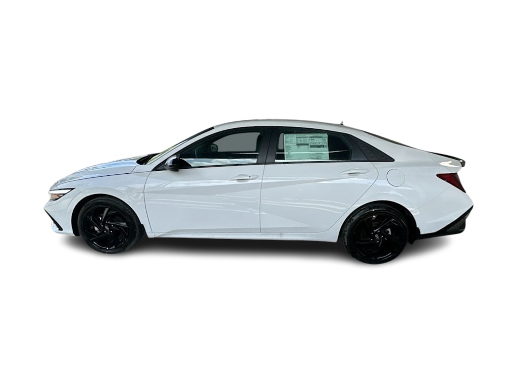Thumbnail: 2026 Hyundai Elantra - 3