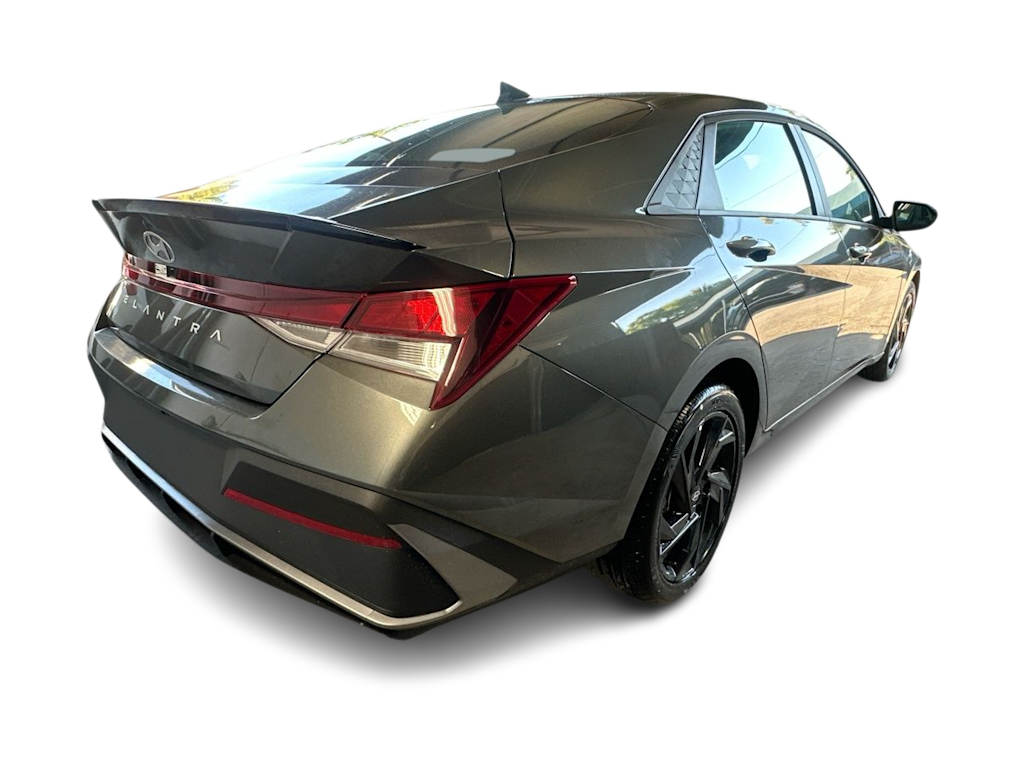 Thumbnail: 2026 Hyundai Elantra - 22