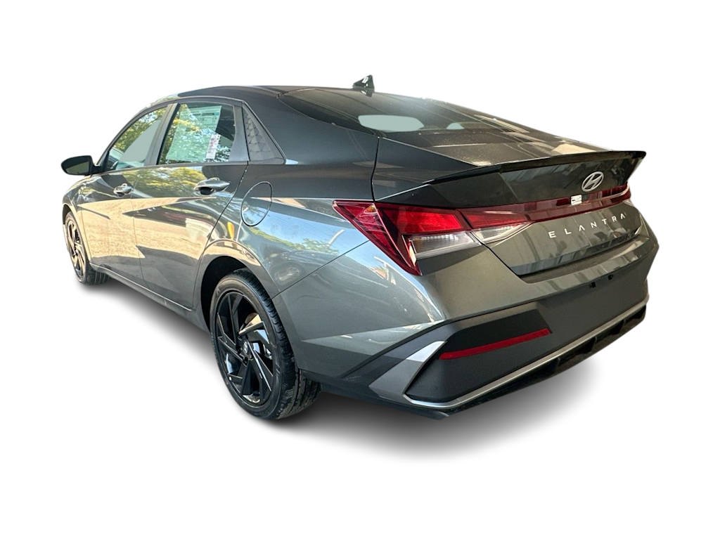 Thumbnail: 2026 Hyundai Elantra - 4
