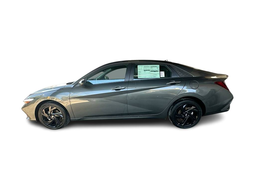 Thumbnail: 2026 Hyundai Elantra - 3