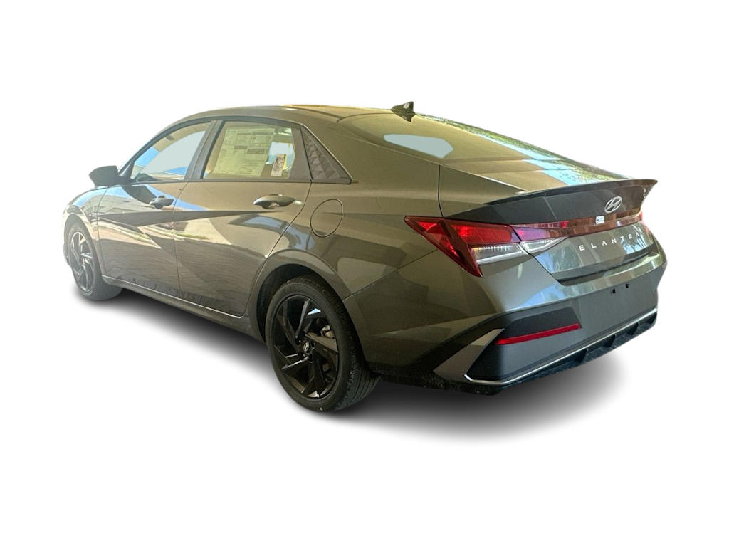 Thumbnail: 2026 Hyundai Elantra - 4