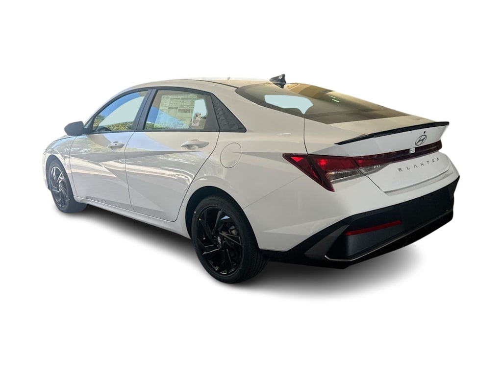 Thumbnail: 2026 Hyundai Elantra - 4