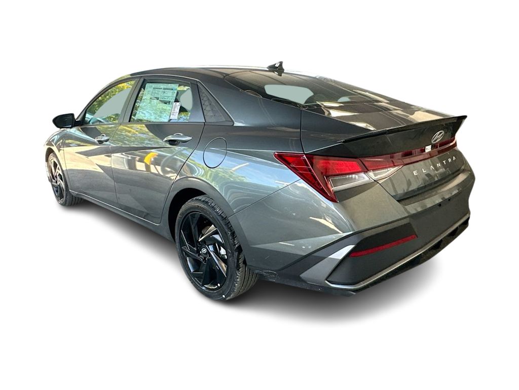 Thumbnail: 2026 Hyundai Elantra - 4