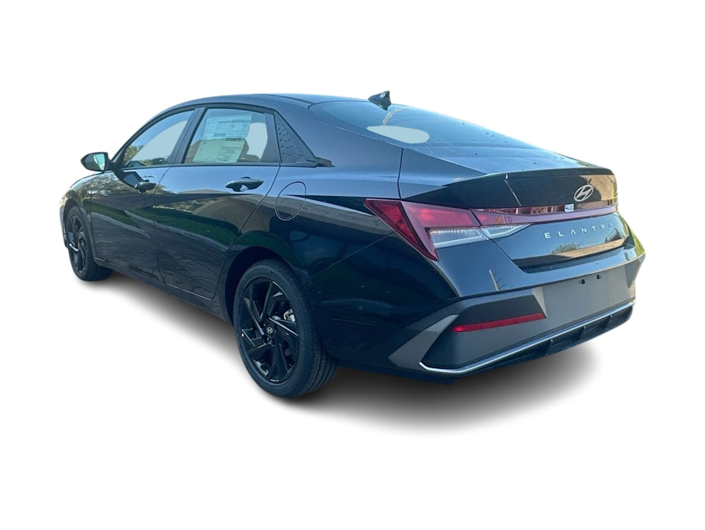 Thumbnail: 2026 Hyundai Elantra - 4
