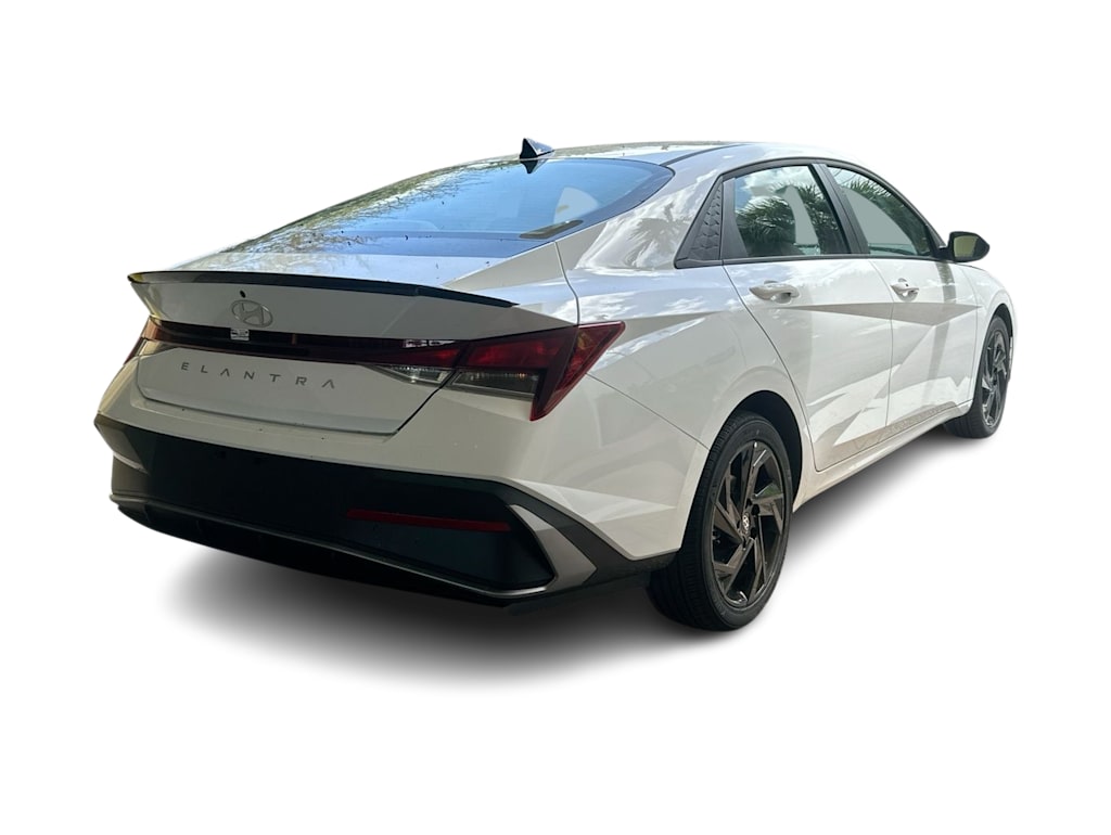 Thumbnail: 2026 Hyundai Elantra - 22