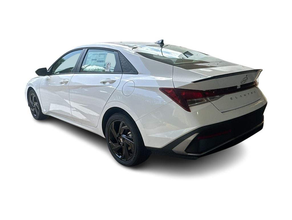 Thumbnail: 2026 Hyundai Elantra - 4