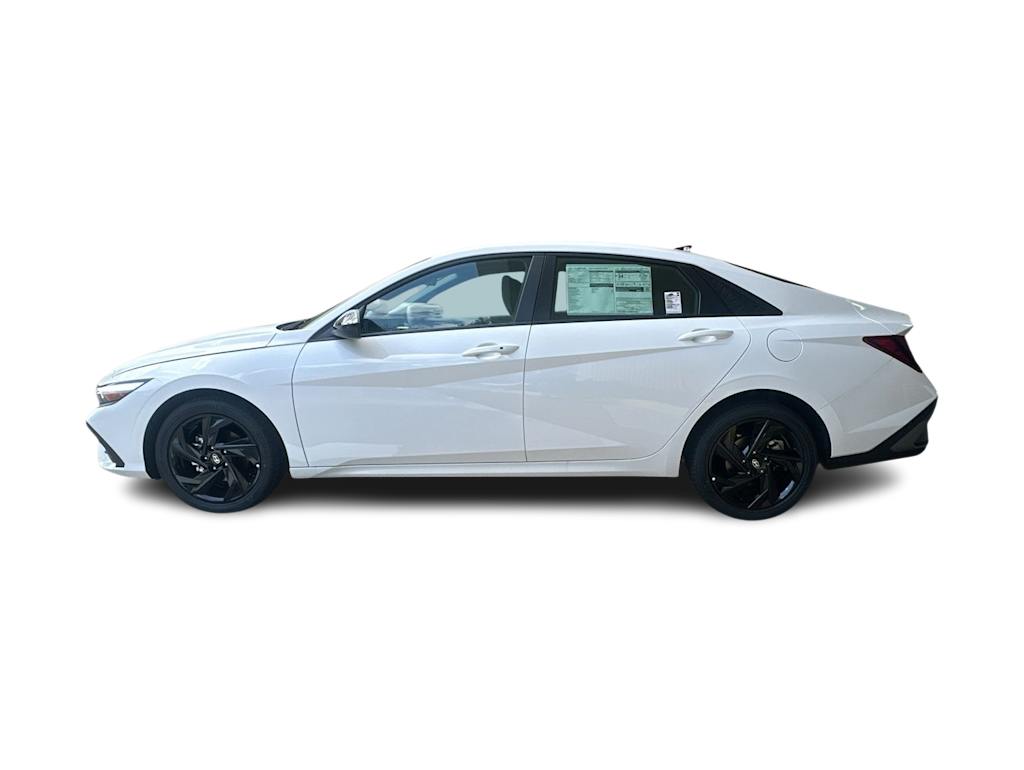 Thumbnail: 2026 Hyundai Elantra - 3