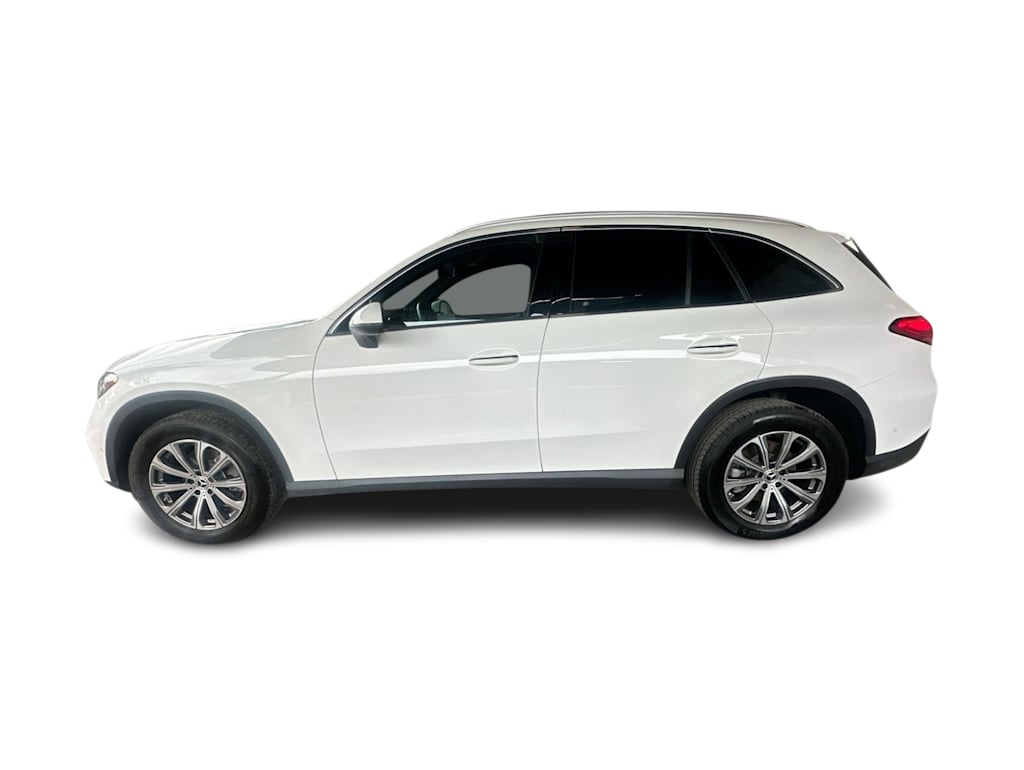 Thumbnail: 2026 Mercedes-Benz GLC - 3