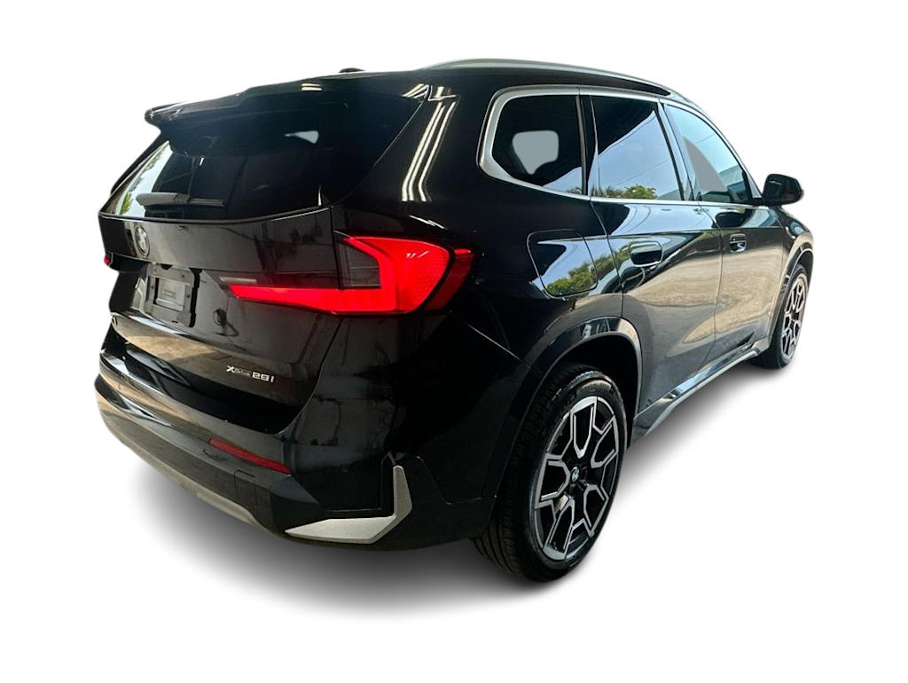 Thumbnail: 2024 BMW X1 - 21