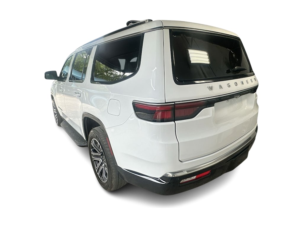 Thumbnail: 2025 Jeep Wagoneer - 4