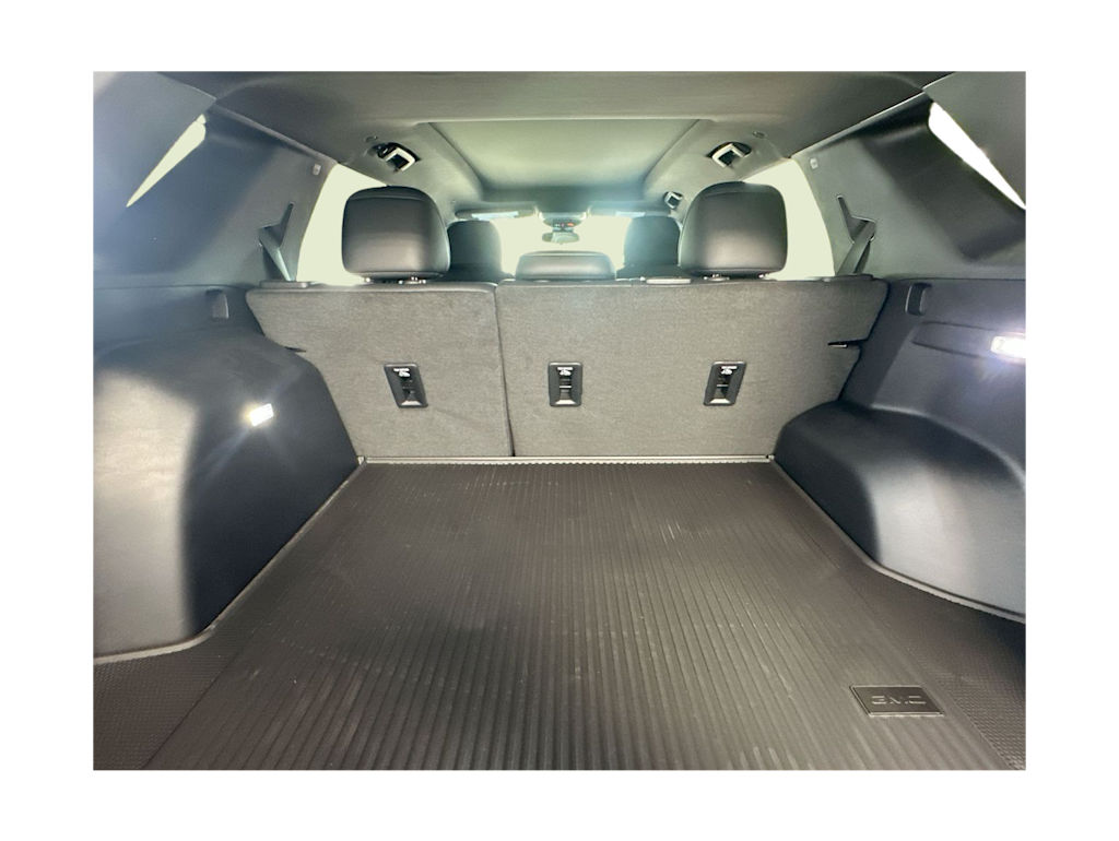 Thumbnail: 2027 GMC Terrain - 16