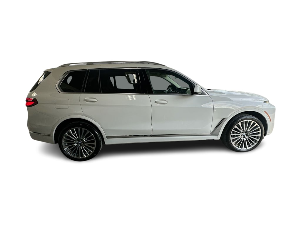 Thumbnail: 2024 BMW X7 - 21