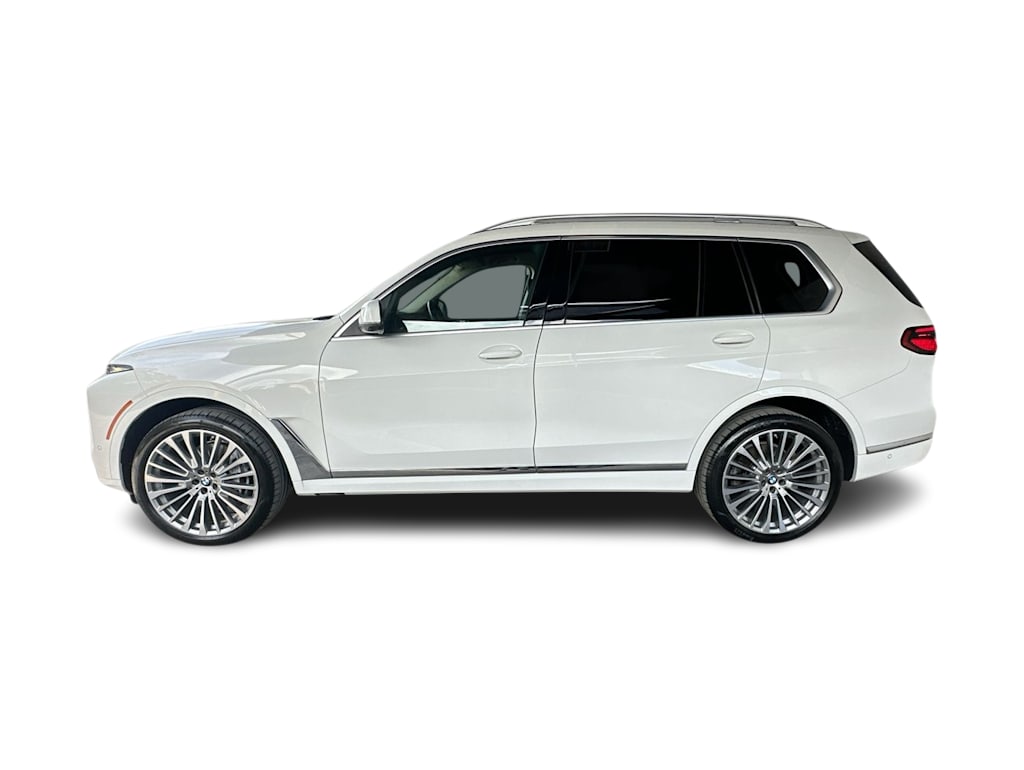 Thumbnail: 2024 BMW X7 - 3