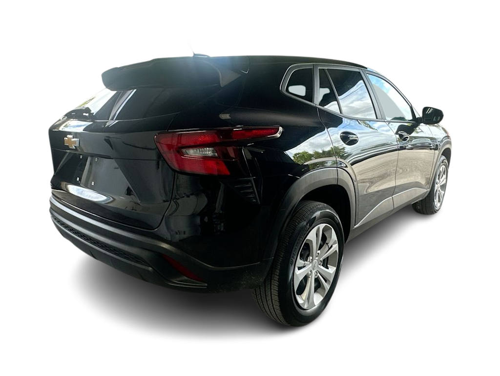 Thumbnail: 2025 Chevrolet Trax - 22